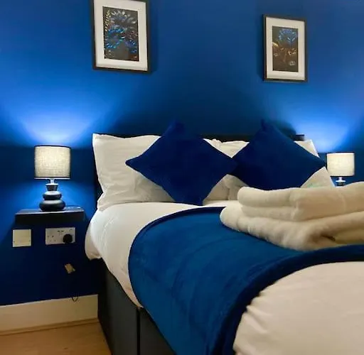 Broad Street -Central-Couples-1 Bedroom Apartment