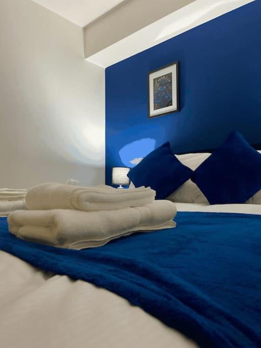 Broad Street -central-couples-1 Bedroom * Birmingham