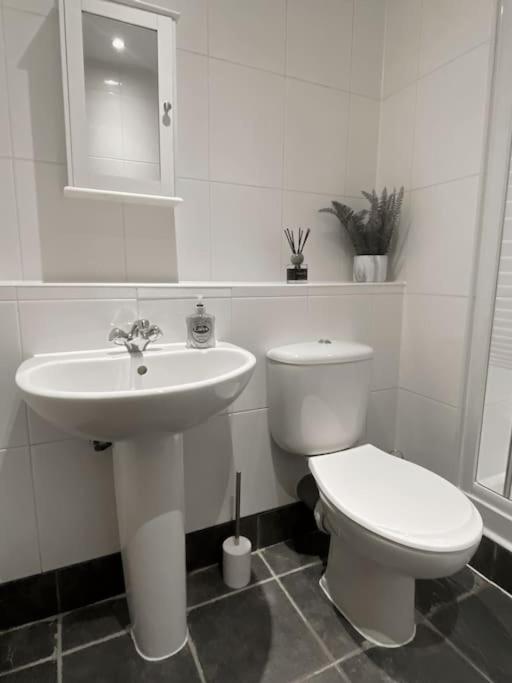 Broad Street -central-couples-1 Bedroom Birmingham