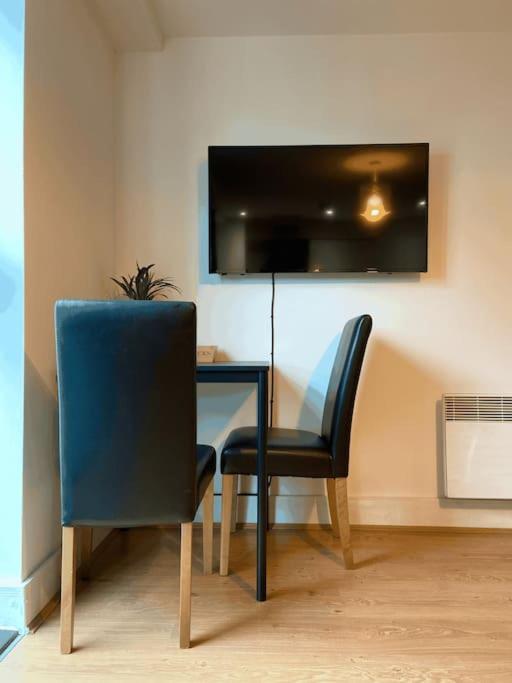 Apartment Broad Street -central-couples-1 Bedroom