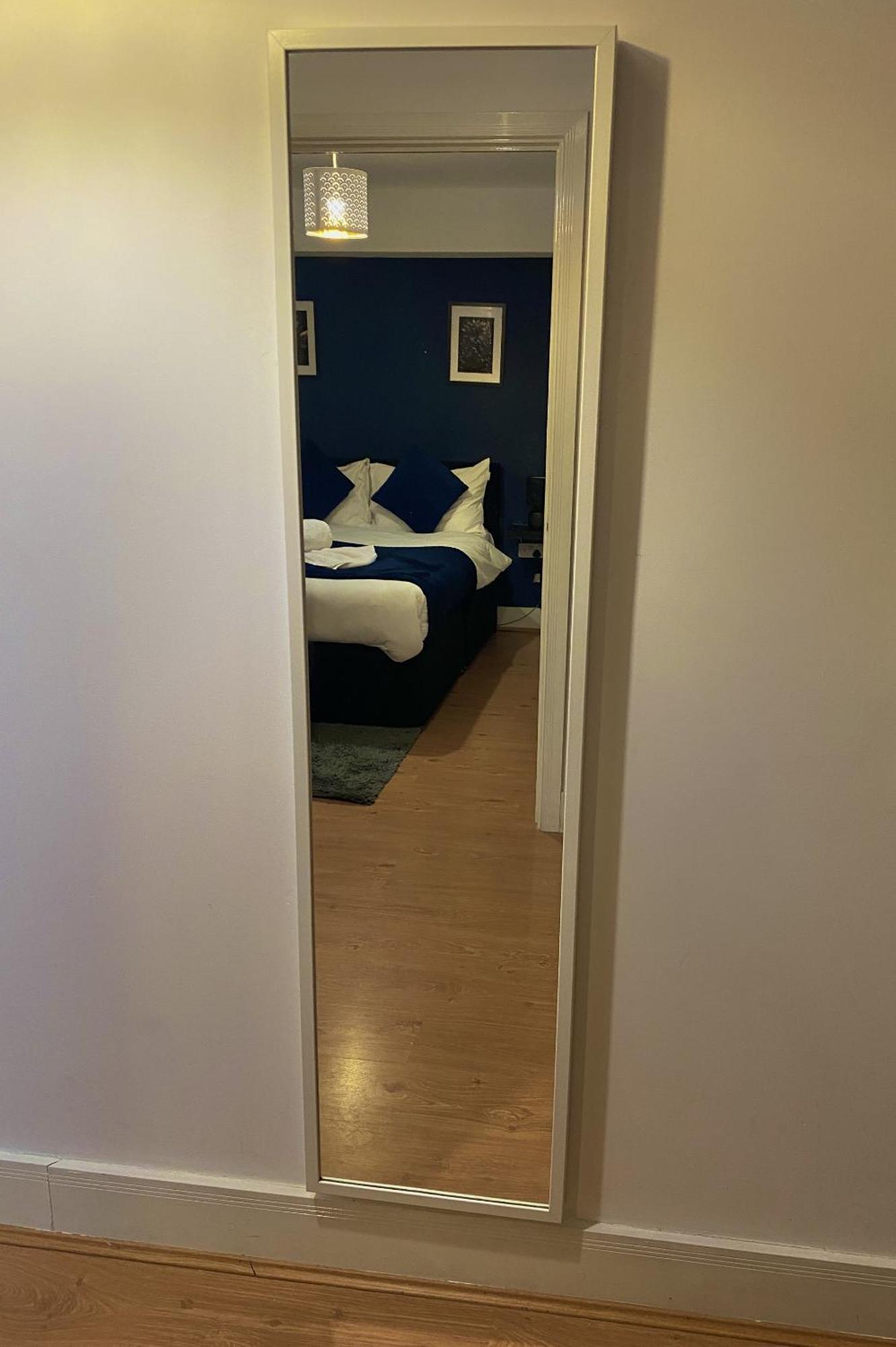 Broad Street -central-couples-1 Bedroom Birmingham